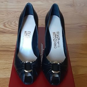 Salvatore Ferragamo classic black heel